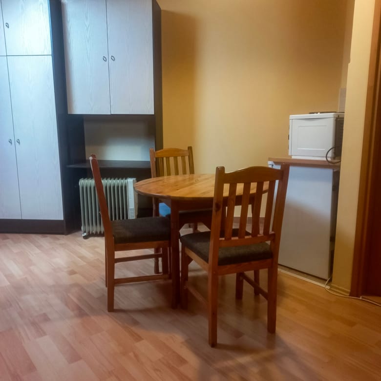 Garsonjera. Centar. Pešačka zona.
