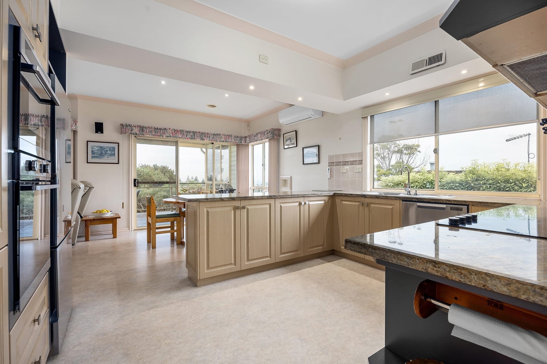 kitchen-8260356-1920